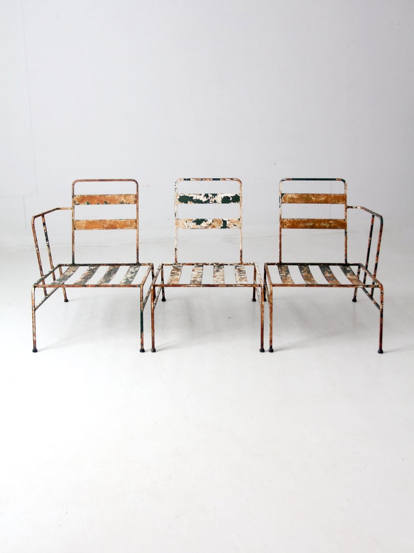 Sunbeam Mid Century Metal Outdoor Chair Set Vintage Design: Sunbeam Mid Century Metal Outdoor Chair Set Vintage Design This Mid Century Outdoor Chair Set, attributed to Sunbeam, features a stylish design perfect for your patio, garden, or sunroom. The set incl