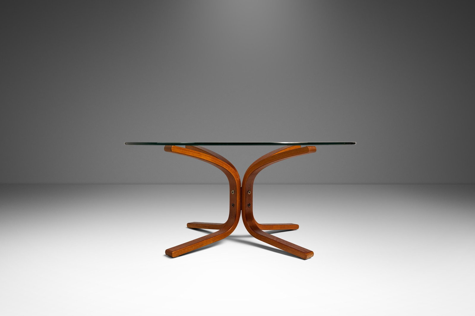 Siesta Series Glass Top Coffee Table by Ingmar Relling for Westnofa Norway 1970s: Siesta Series Glass Top Coffee Table by Ingmar Relling for Westnofa Norway 1970s This Mid-Century Scandinavian Modern "Siesta" coffee table was designed by Ingmar Relling for Westnofa in Norway during