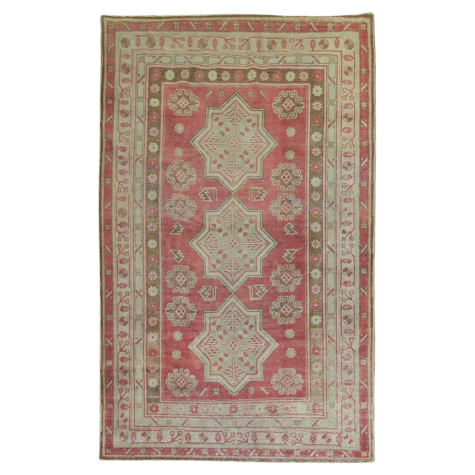 5'4" x 8'5" Agra Wool Hand-Knotted Crimson Central Asian Rug Early 20th Century: 5'4" x 8'5" Agra Wool Hand-Knotted Crimson Central Asian Rug Early 20th Century This exquisite Crimson Red Central Asian Rug features a striking design that showcases a rich crimson background interla
