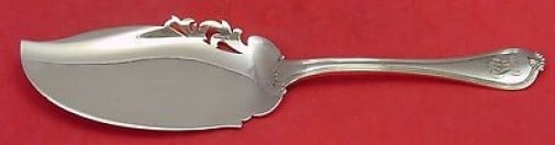 Towle Paul Revere Sterling Silver Fish Server 10.5 Inch Monogrammed: Towle Paul Revere Sterling Silver Fish Server 10.5 Inch Monogrammed This exquisite fish server features the Paul Revere pattern by Towle, crafted from high-quality sterling silver. With a pierced blad