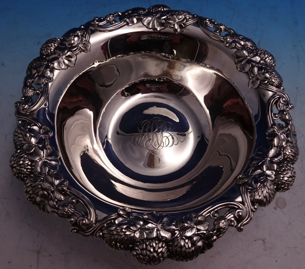Clover Pattern Sterling Silver Fruit Bowl 9 Inch by Tiffany & Co: Clover Pattern Sterling Silver Fruit Bowl 9 Inch by Tiffany & Co This is a Tiffany & Co. Clover pattern sterling silver fruit bowl, marked 177 m. The bowl features a monogram "arb" and is crafted from