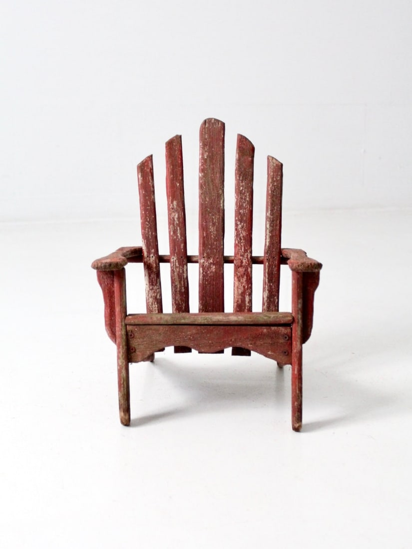 Rustic Red Vintage Adirondack Children's Chair for Patio Cabin: Rustic Red Vintage Adirondack Children's Chair for Patio Cabin This vintage children's Adirondack chair is a charming piece that showcases rustic appeal with its classic slat wood design. The chair, f