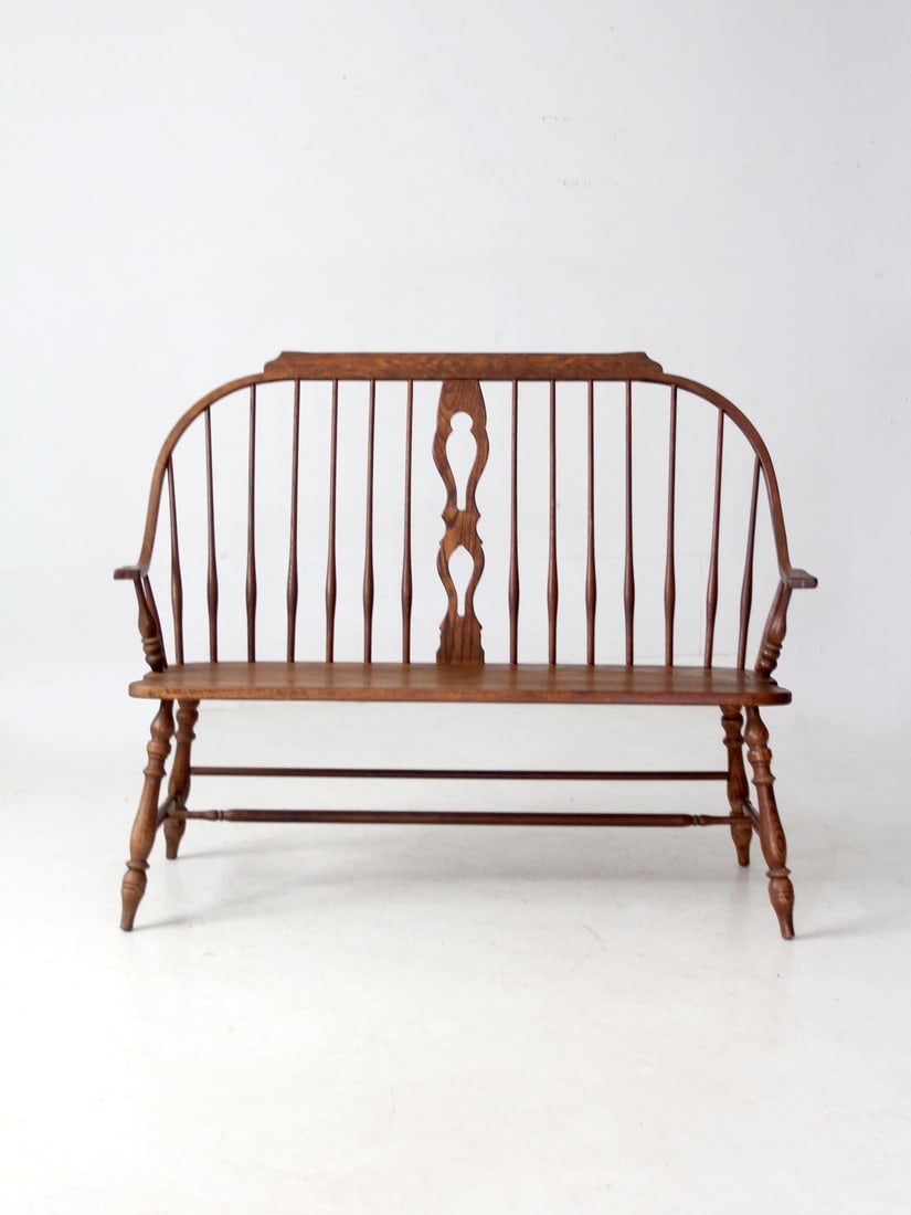 Vintage Temple Stuart Scout Collection Bow-Back Windsor Bench: Vintage Temple Stuart Scout Collection Bow-Back Windsor Bench Enhance your home with timeless American charm embodied in this vintage Windsor bench from the Temple Stuart Scout Collection. This exquis