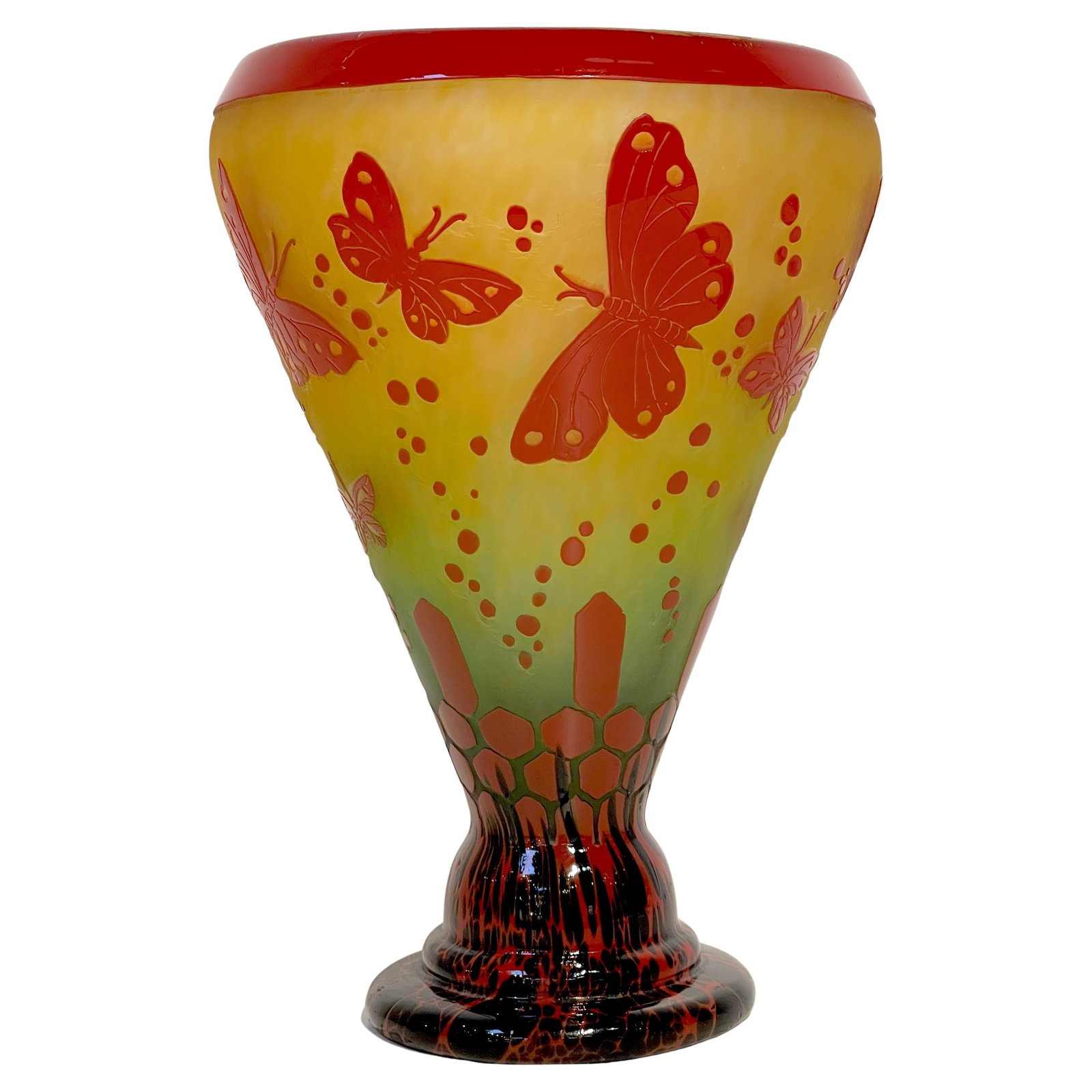Charles Schneider Le Verre Francais Papillons Art Glass Vase 1918-1932: Charles Schneider Le Verre Francais Papillons Art Glass Vase 1918-1932 This stunning Le Verre Francais 'Papillons' French Cameo Art Glass Vase stands at 10 inches tall with a diameter of 7 inches, ele