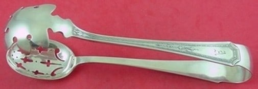 Durgin Colfax Sterling Silver Large Ice Tong 7 Inch Serving Piece: Durgin Colfax Sterling Silver Large Ice Tong 7 Inch Serving Piece Presenting the Colfax Sterling Silver Ice Tong, a large serving piece measuring 7 inches. This exquisite item showcases the exceptiona