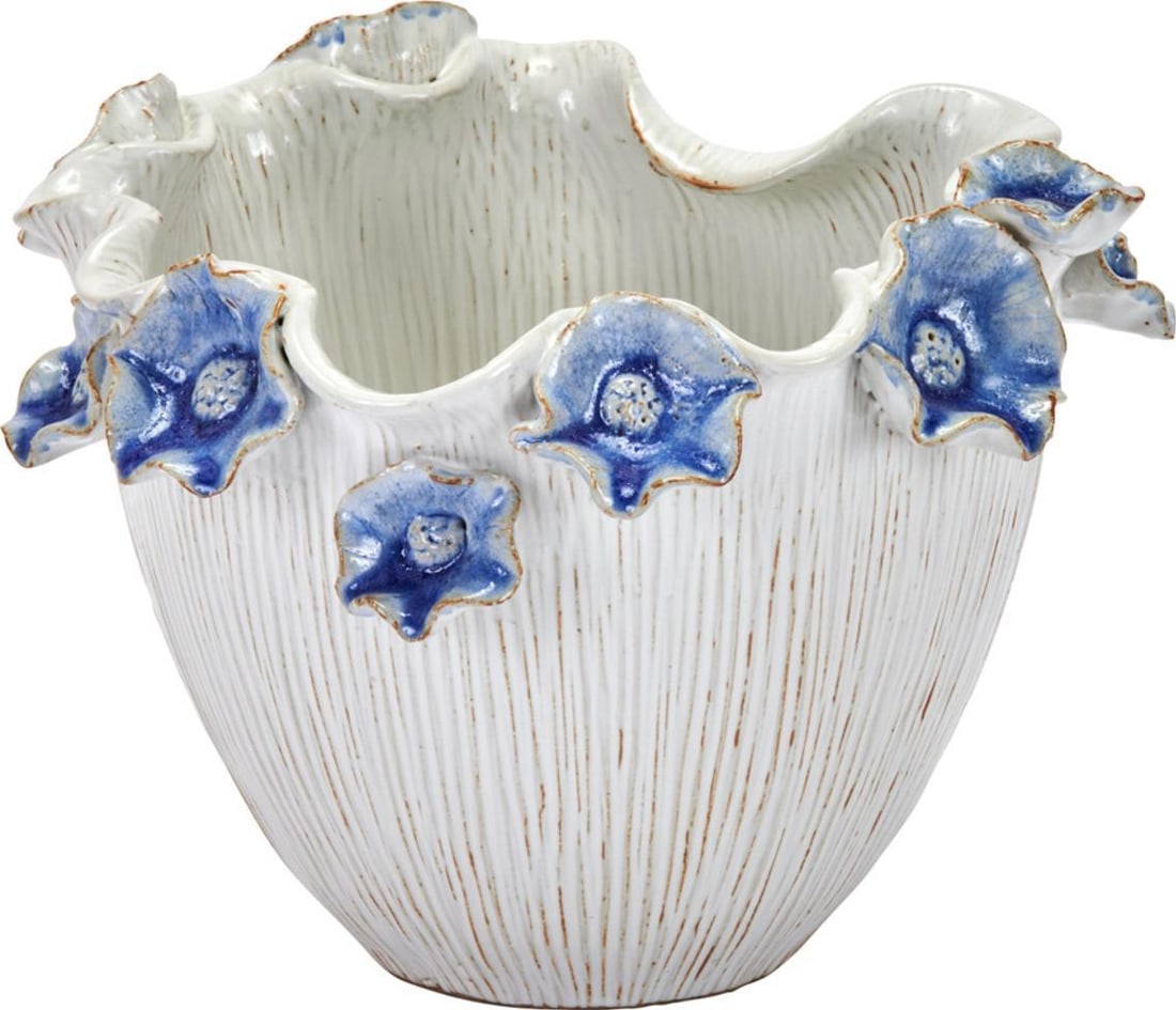 Handmade Light Blue Lily Flower Design Vase 6x8x8: Handmade Light Blue Lily Flower Design Vase 6x8x8 This exquisite handmade vase features a unique light blue lily flower design, perfect for adding a touch of elegance to any decor. Standing at 6 inche