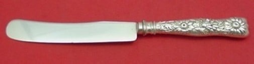 Shiebler Flora Sterling Silver Regular Knife 8 5/8 Inches: Shiebler Flora Sterling Silver Regular Knife 8 5/8 Inches Introducing the Flora by Shiebler Sterling Silver Regular Knife, a stunning piece crafted from high-quality sterling silver. This knife featur
