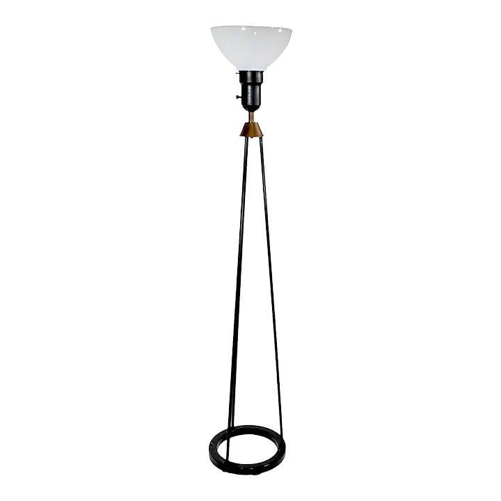 Mid Century Tripod Floor Lamp by Robert Bulmore 1950s Brass/Iron Classic Design: Mid Century Tripod Floor Lamp by Robert Bulmore 1950s Brass/Iron Classic Design Illuminate your space with this stunning Mid Century tripod floor lamp designed by San Francisco artist Robert Bulmore, 