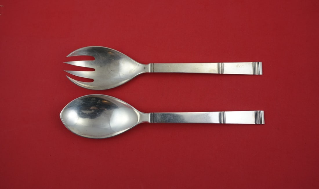 Grann & Laglye Cardinal Sterling Silver Salad Serving Set 9 1/4": Grann & Laglye Cardinal Sterling Silver Salad Serving Set 9 1/4" Elevate your dining experience with the Cardinal Salad Serving Set by Grann & Laglye. Crafted from high-quality sterling silver, this e