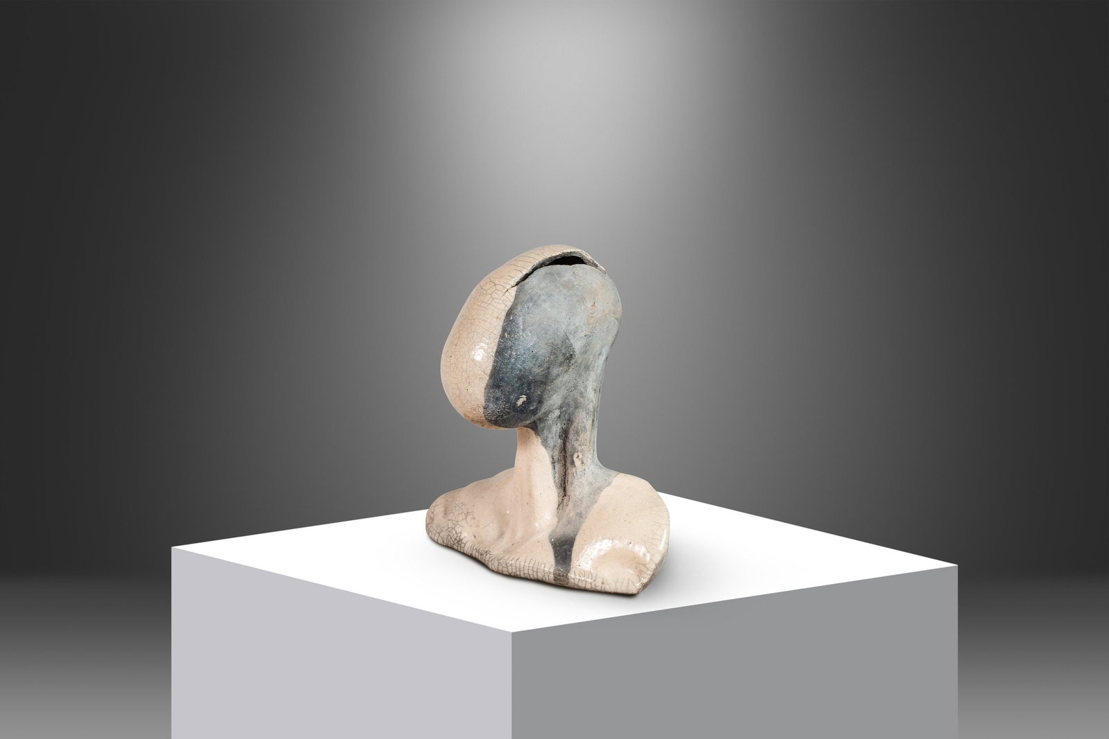 Bedford 1960s Abstract Expressionist Sculptural Bust 'Entropy' USA: Bedford 1960s Abstract Expressionist Sculptural Bust 'Entropy' USA This Mid Century Modern Abstract Expressionist Sculptural Bust, titled "Entropy," is a striking handcrafted piece by American ceramic