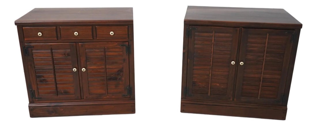 Ethan Allen Pine Old Tavern Cabinets Pair with Distressed Finish: Ethan Allen Pine Old Tavern Cabinets Pair with Distressed Finish Enhance your living space with this exquisite pair of Ethan Allen Pine Old Tavern Cabinets, a timeless addition that showcases both fun