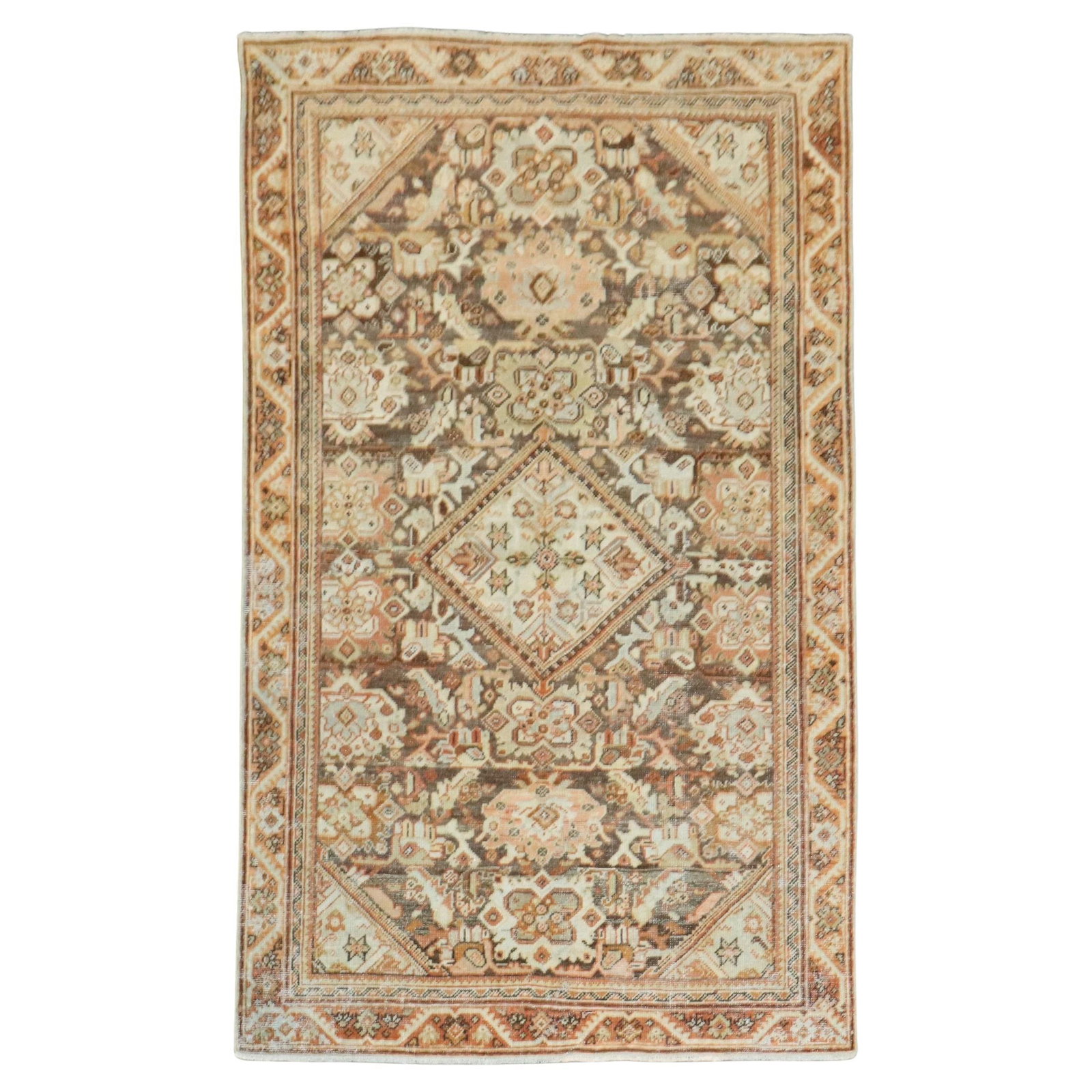 Antique Persian Mahal Accent Rug 49 x 78 Early 20th Century Wool Iran: Antique Persian Mahal Accent Rug 49 x 78 Early 20th Century Wool Iran This exquisite Antique Persian Mahal Accent Rug showcases a traditional Sultanabad design, perfect for adding a touch of elegance 