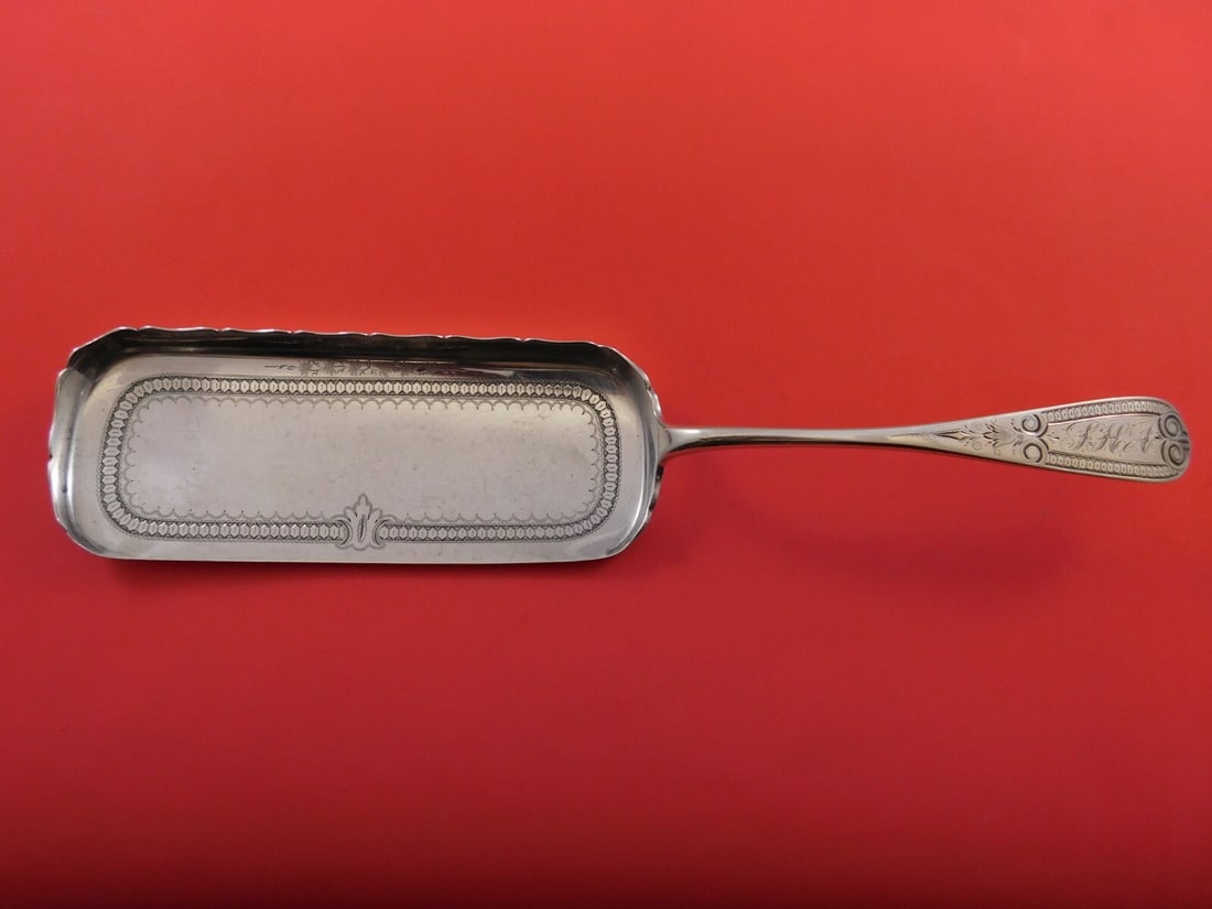 Charles W. Kennard 12 Inch Sterling Silver Bright-Cut Crumber: Charles W. Kennard 12 Inch Sterling Silver Bright-Cut Crumber Presenting a stunning 12" crumber by Charles W. Kennard, crafted from high-quality sterling silver with a bright-cut finish. This elegant 