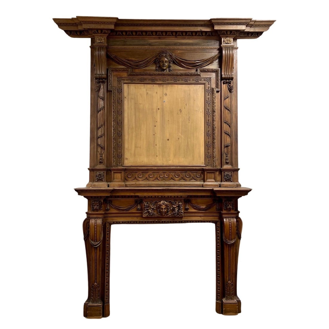 Georgian 18th Century Pine Carved Mantel with Overmantel by William Kent: Georgian 18th Century Pine Carved Mantel with Overmantel by William Kent This exquisite 18th Century Georgian carved pine mantel with an overmantel showcases the sophisticated design reminiscent of th