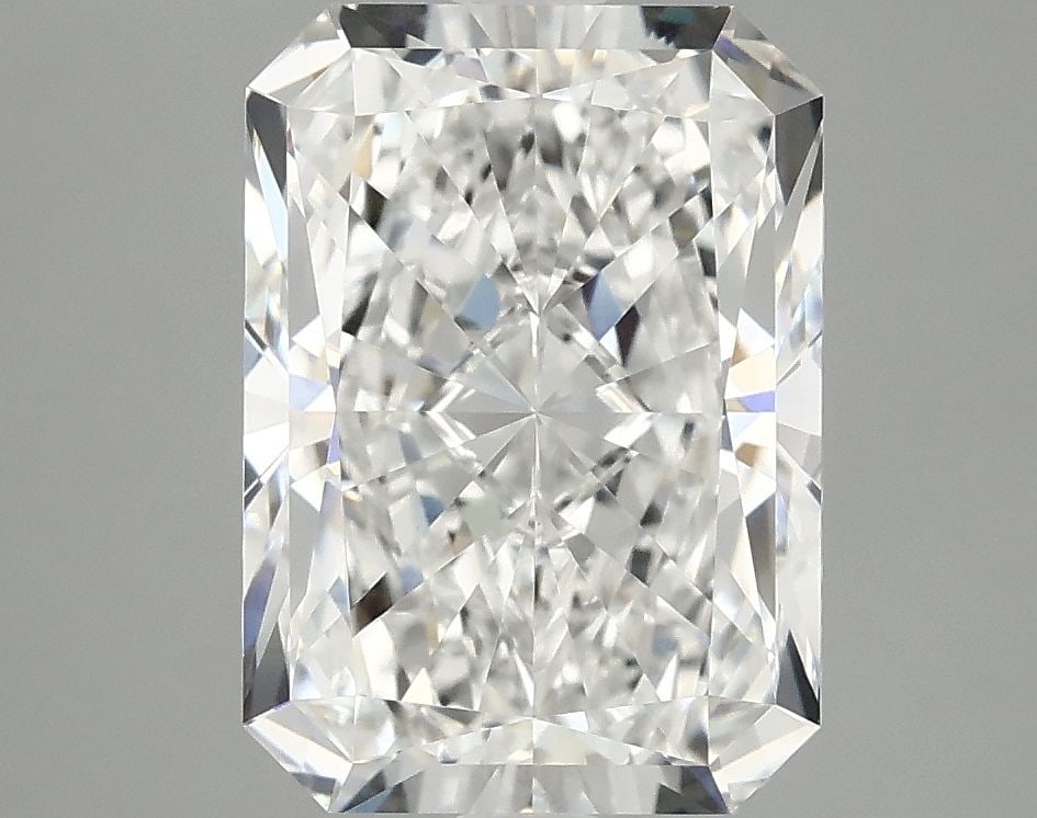 Loose Diamond - RADIANT 4.03ct E VVS2: Loose Diamond - RADIANT 4.03ct E VVS2 Source: This is a real non-mined Diamond that has been grown in a lab Shape: RADIANT Carats: 4.03 Color: E Clarity: VVS2 Certification: IGI Video: