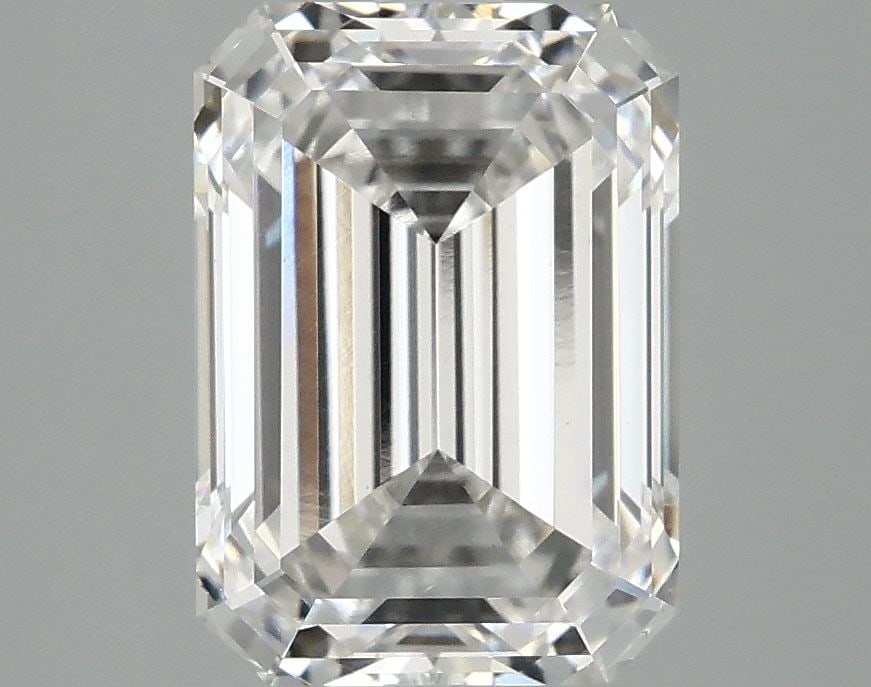 Loose Diamond - EMERALD 3.19ct F VS1: Loose Diamond - EMERALD 3.19ct F VS1 Source: This is a real non-mined Diamond that has been grown in a lab Shape: EMERALD Carats: 3.19 Color: F Clarity: VS1 Certification: IGI Video: