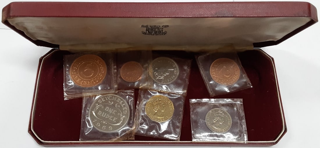Seychelles 1969 Proof Coin Set of 7 in Royal Mint Case: Seychelles 1969 Proof Coin Set of 7 in Royal Mint Case This is a 1969 Seychelles 7-coin proof set featuring denominations from 1 cent to 1 rupee. The coins are uncirculated and housed in their origina