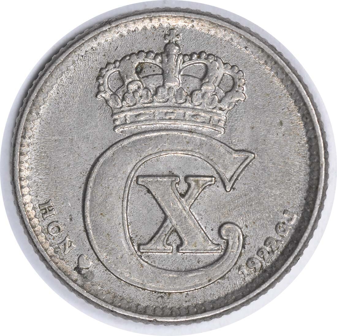 1922 Denmark 10 Ore Coin KM818.2A Nickel Uncertified AU: 1922 Denmark 10 Ore Coin KM818.2A Nickel Uncertified AU This 1922 HCN Denmark 10 Ore coin, designated KM818.2A, is a stunning collectible piece from Denmark's monetary history. Made of nickel, this co