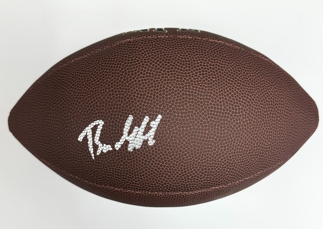 Baker Mayfield Signed Replica NFL Football Buccaneers Beckett Authenticated: Baker Mayfield Signed Replica NFL Football Buccaneers Beckett Authenticated This is a pre-owned replica NFL football signed by Baker Mayfield, the talented quarterback of the Tampa Bay Buccaneers. The