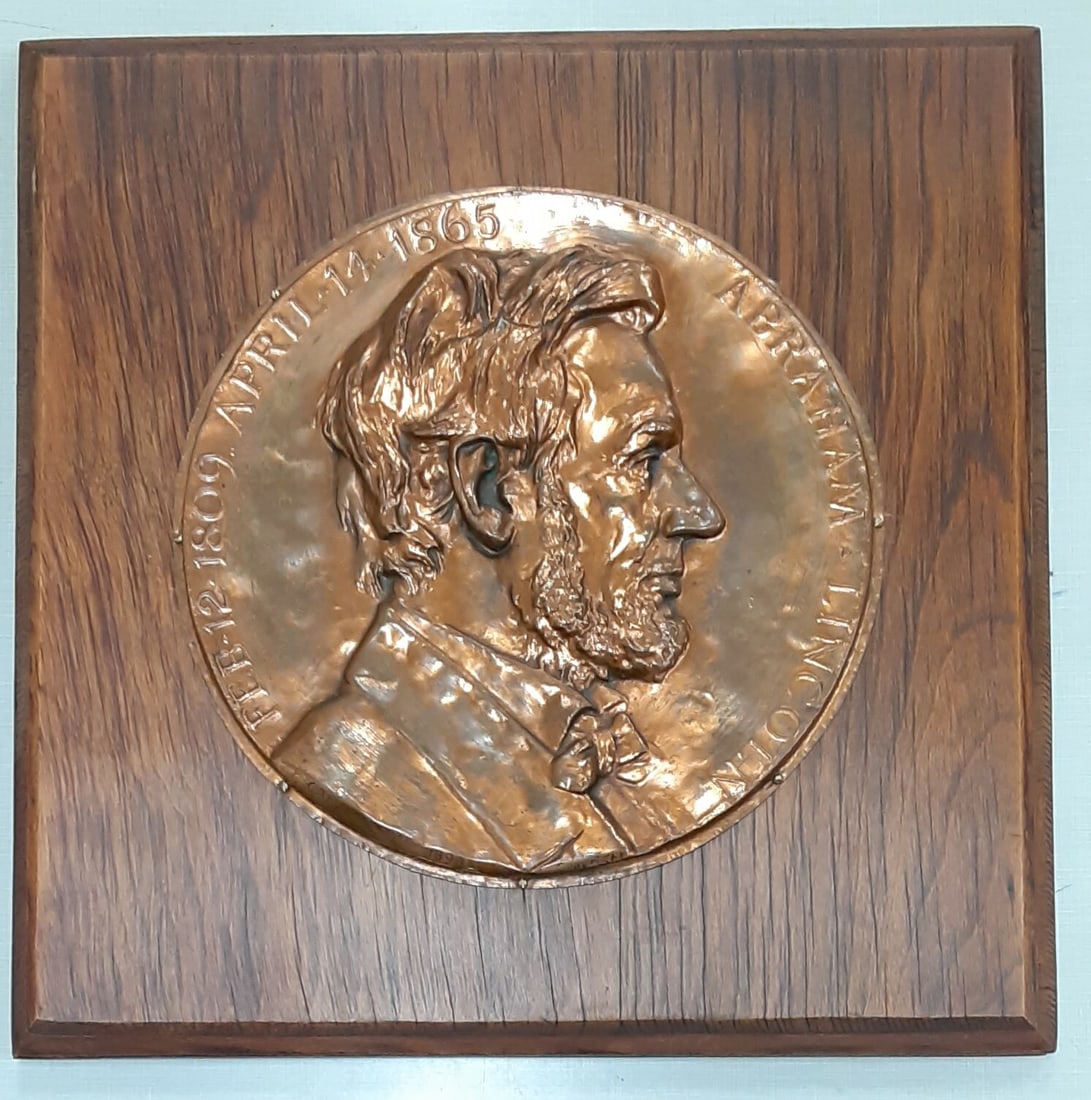 High Relief Abraham Lincoln Galvano by Calverley Copper Tone 10 Inch Diameter (1 of 3)