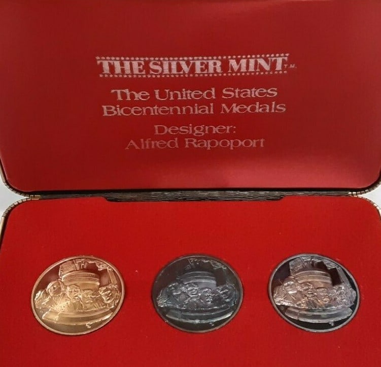 Set of Three United States Bicentennial Proof Medals Silver and Bronze: Set of Three United States Bicentennial Proof Medals Silver and Bronze This set features three proof-like United States Bicentennial medals designed by Alfred Rapoport and struck by The Silver Mint. T