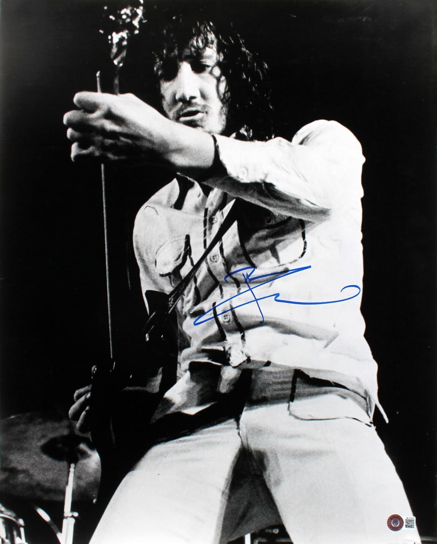 Signed 16x20 Photo of Pete Townshend from The Who Beckett Authenticated (1 of 5)