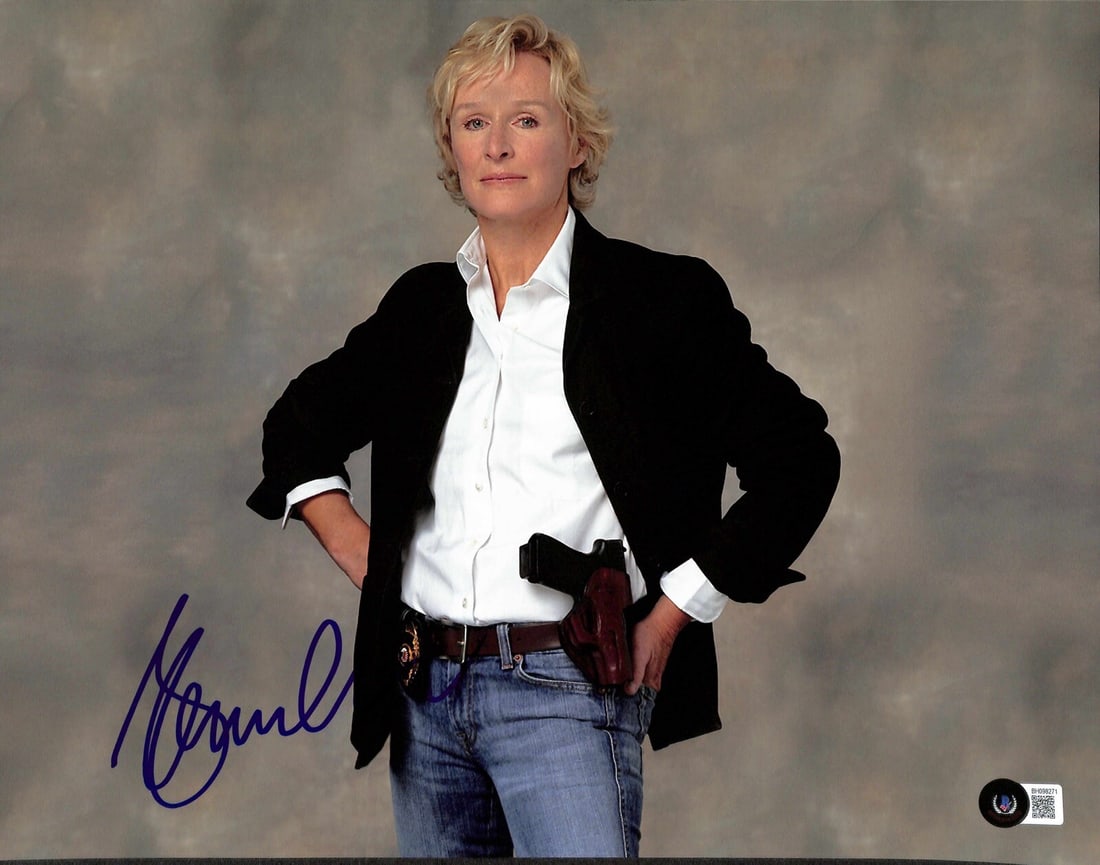 Glenn Close Signed 11x14 The Shield Photo Beckett Certified: Glenn Close Signed 11x14 The Shield Photo Beckett Certified This is an autographed 11x14 photograph of Glenn Close, who portrayed Monica Rawling in season 4 of the acclaimed TV series The Shield. The 