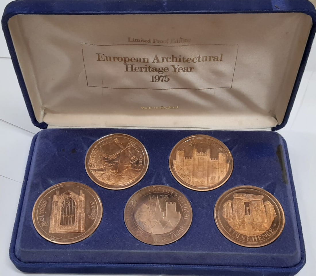 Set of Five 1975 Bronze Medals European Architectural Heritage England (1 of 4)