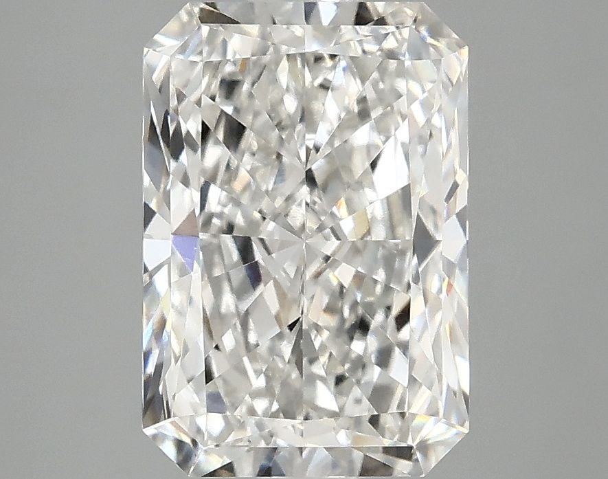Loose Diamond - RADIANT 2.92ct F VVS2: Loose Diamond - RADIANT 2.92ct F VVS2 Source: This is a real non-mined Diamond that has been grown in a lab Shape: RADIANT Carats: 2.92 Color: F Clarity: VVS2 Certification: IGI Additional images