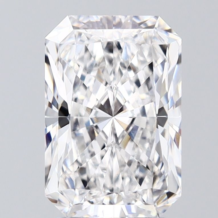 Loose Diamond - RADIANT 3.04ct D VVS2: Loose Diamond - RADIANT 3.04ct D VVS2 Source: This is a real non-mined Diamond that has been grown in a lab Shape: RADIANT Carats: 3.04 Color: D Clarity: VVS2 Certification: IGI Video: