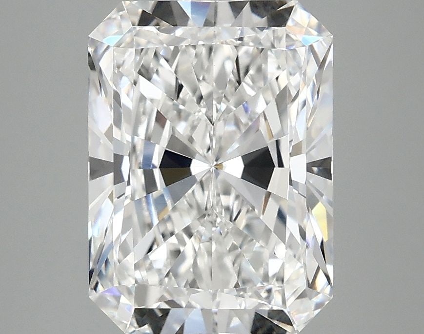Loose Diamond - RADIANT 3.09ct D VVS2: Loose Diamond - RADIANT 3.09ct D VVS2 Source: This is a real non-mined Diamond that has been grown in a lab Shape: RADIANT Carats: 3.09 Color: D Clarity: VVS2 Certification: IGI Video: