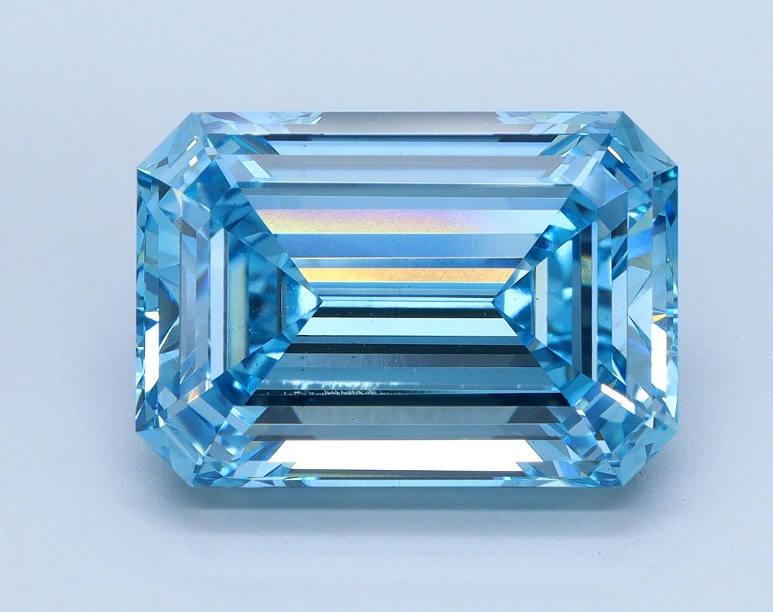 Loose Diamond - EMERALD 7.63ct Fancy Vivid Blue VS1: Loose Diamond - EMERALD 7.63ct Fancy Vivid Blue VS1 Source: This is a real non-mined Diamond that has been grown in a lab Shape: EMERALD Carats: 7.63 Color: Fancy Vivid Blue Certification: IGI Additio