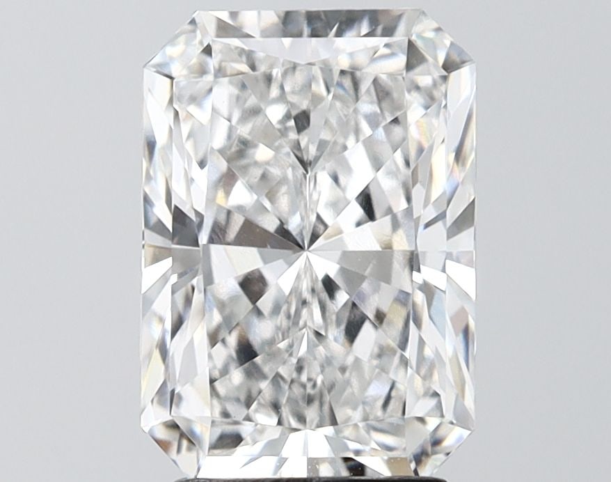 Loose Diamond - RADIANT 3.01ct D VVS2: Loose Diamond - RADIANT 3.01ct D VVS2 Source: This is a real non-mined Diamond that has been grown in a lab Shape: RADIANT Carats: 3.01 Color: D Clarity: VVS2 Certification: IGI Video: