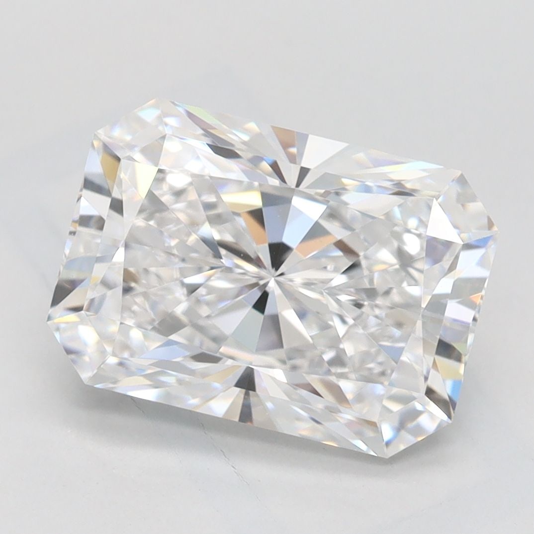 Loose Diamond - RADIANT 2.96ct D IF: Loose Diamond - RADIANT 2.96ct D IF Source: This is a real non-mined Diamond that has been grown in a lab Shape: RADIANT Carats: 2.96 Color: D Clarity: IF Certification: GIA Video: Video Link