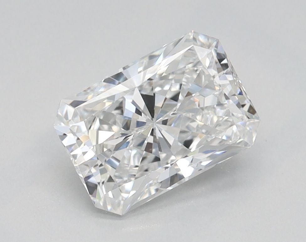 Loose Diamond - RADIANT 1.07ct D VVS1: Loose Diamond - RADIANT 1.07ct D VVS1 Source: This is a real non-mined Diamond that has been grown in a lab Shape: RADIANT Carats: 1.07 Color: D Clarity: VVS1 Certification: IGI Video: