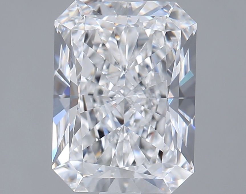 Loose Diamond - RADIANT 2.04ct D VS1: Loose Diamond - RADIANT 2.04ct D VS1 Source: This is a real non-mined Diamond that has been grown in a lab Shape: RADIANT Carats: 2.04 Color: D Clarity: VS1 Certification: IGI Video:
