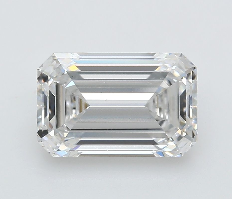 Loose Diamond - EMERALD 4.05ct D VS2: Loose Diamond - EMERALD 4.05ct D VS2 Source: This is a real non-mined Diamond that has been grown in a lab Shape: EMERALD Carats: 4.05 Color: D Clarity: VS2 Certification: IGI Video: