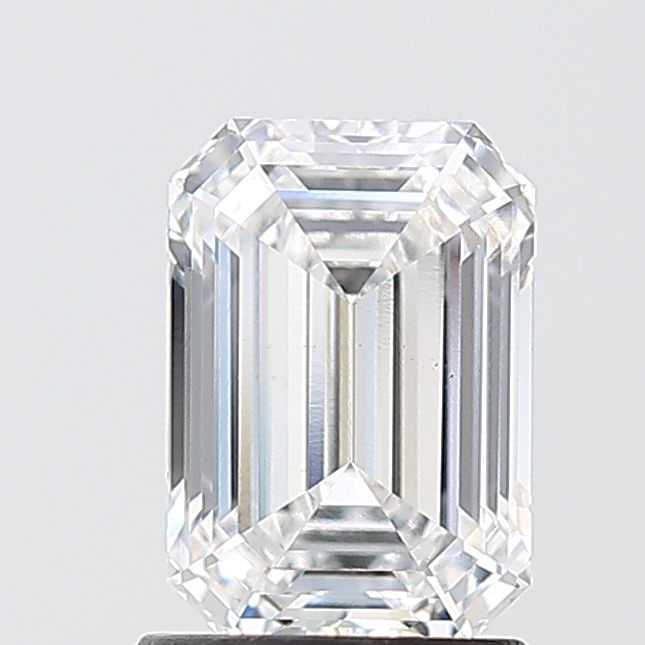 Loose Diamond - EMERALD 1.59ct D VS1: Loose Diamond - EMERALD 1.59ct D VS1 Source: This is a real non-mined Diamond that has been grown in a lab Shape: EMERALD Carats: 1.59 Color: D Clarity: VS1 Certification: IGI Video: Video Link