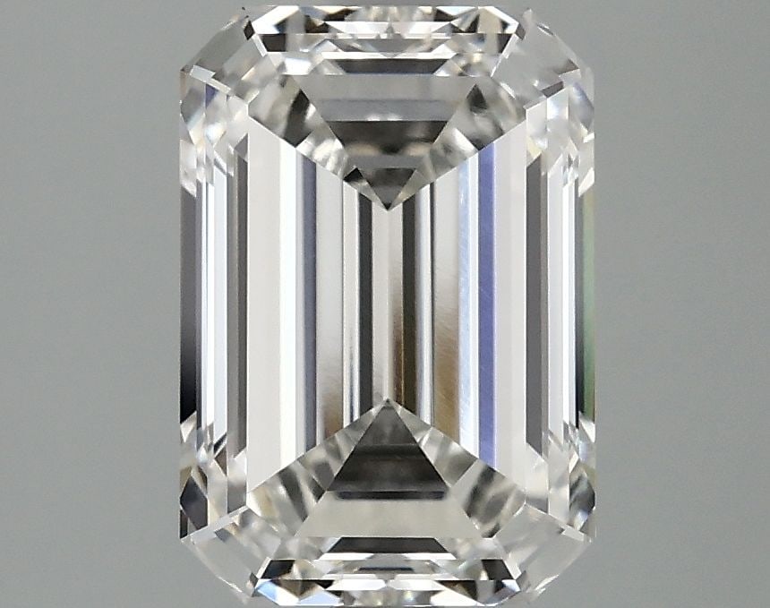 Loose Diamond - EMERALD 3.04ct H VVS2: Loose Diamond - EMERALD 3.04ct H VVS2 Source: This is a real non-mined Diamond that has been grown in a lab Shape: EMERALD Carats: 3.04 Color: H Clarity: VVS2 Certification: IGI Video: