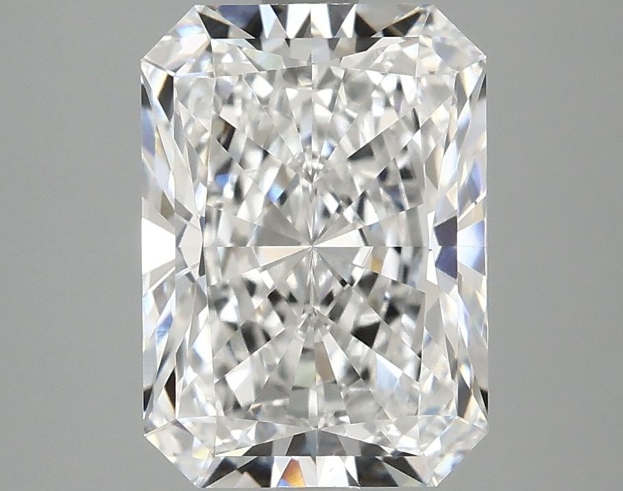 Loose Diamond - RADIANT 3.09ct E VS1: Loose Diamond - RADIANT 3.09ct E VS1 Source: This is a real non-mined Diamond that has been grown in a lab Shape: RADIANT Carats: 3.09 Color: E Clarity: VS1 Certification: IGI Video:
