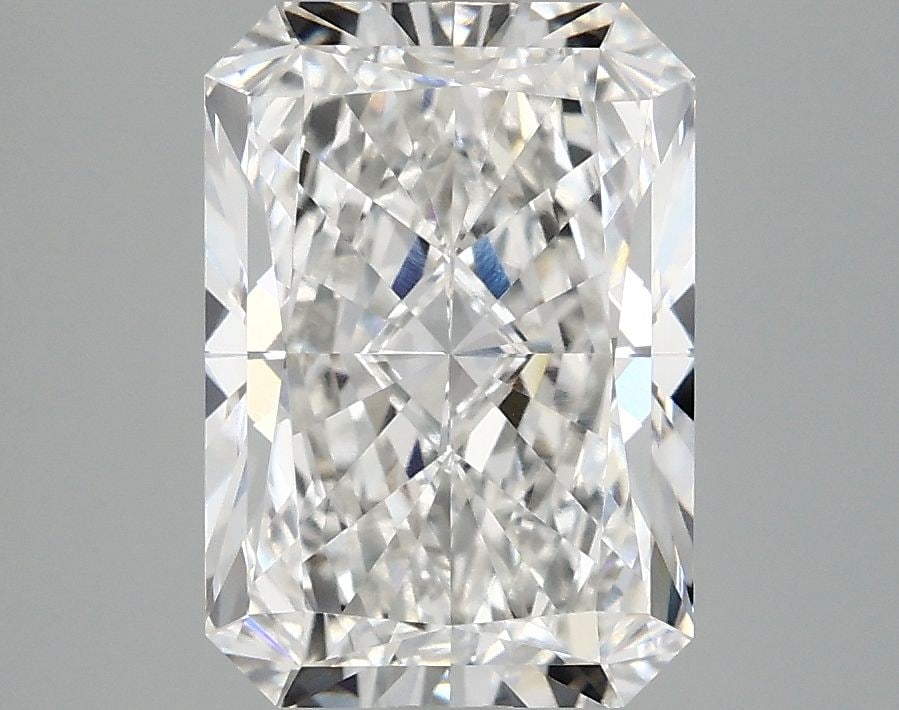 Loose Diamond - RADIANT 3.04ct E VVS2: Loose Diamond - RADIANT 3.04ct E VVS2 Source: This is a real non-mined Diamond that has been grown in a lab Shape: RADIANT Carats: 3.04 Color: E Clarity: VVS2 Certification: IGI Video: