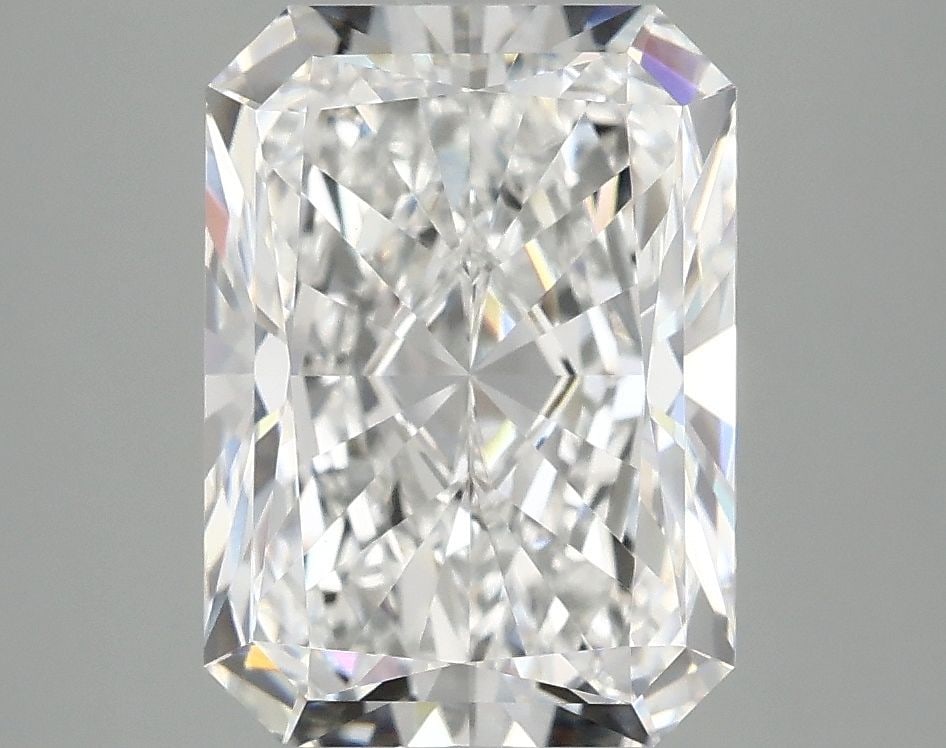 Loose Diamond - RADIANT 4.05ct D VVS2: Loose Diamond - RADIANT 4.05ct D VVS2 Source: This is a real non-mined Diamond that has been grown in a lab Shape: RADIANT Carats: 4.05 Color: D Clarity: VVS2 Certification: IGI Video: