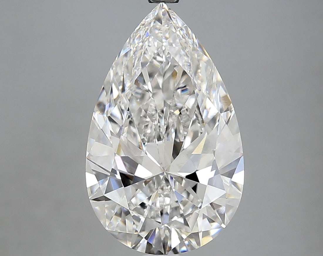 Loose Diamond - PEAR 5.72ct E VS2: Loose Diamond - PEAR 5.72ct E VS2 Source: This is a real non-mined Diamond that has been grown in a lab Shape: PEAR Carats: 5.72 Color: E Clarity: VS2 Certification: IGI Additional images available up