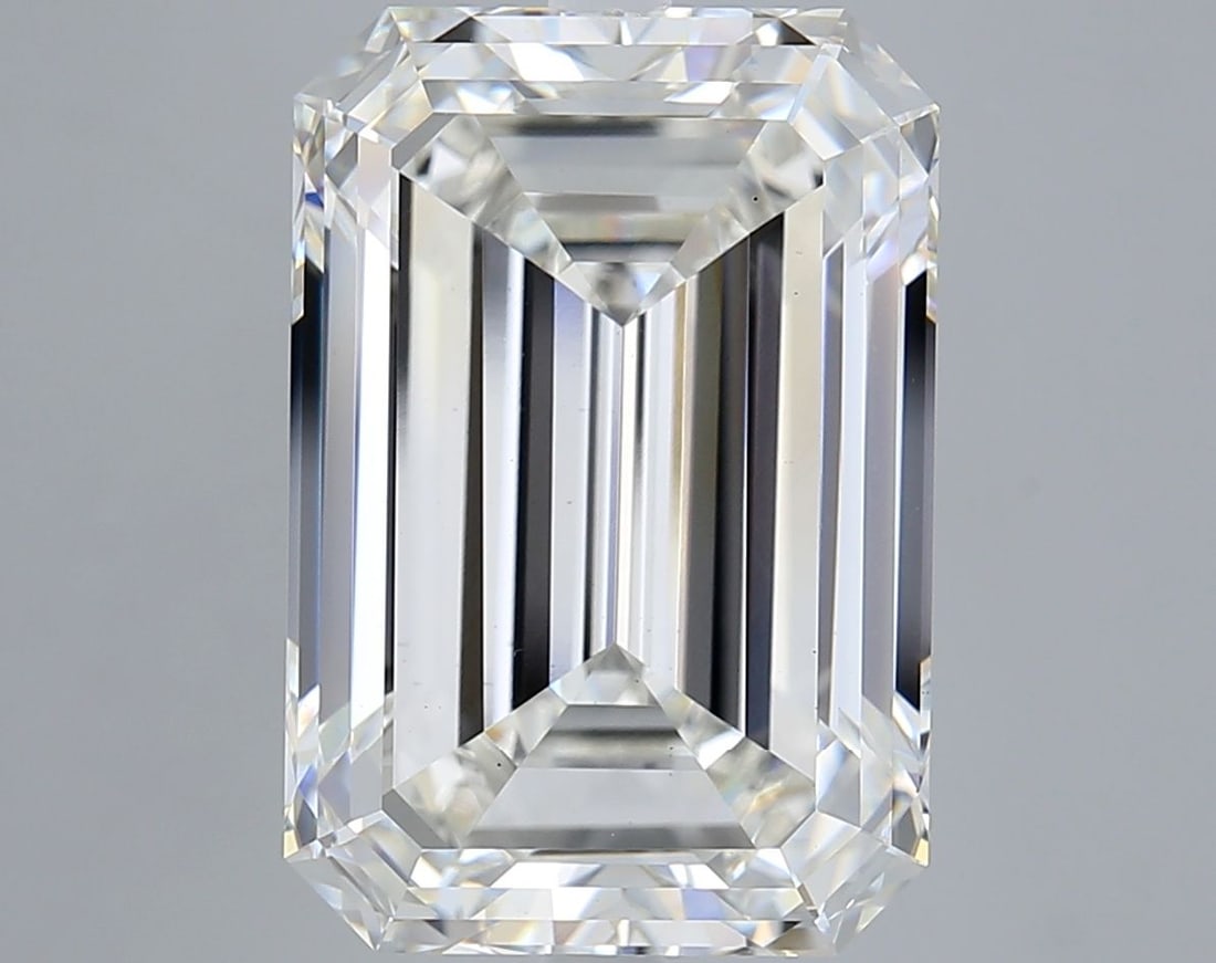 Loose Diamond - EMERALD 10.5ct G VS1: Loose Diamond - EMERALD 10.5ct G VS1 Source: This is a real non-mined Diamond that has been grown in a lab Shape: EMERALD Carats: 10.5 Color: G Clarity: VS1 Certification: IGI Video: