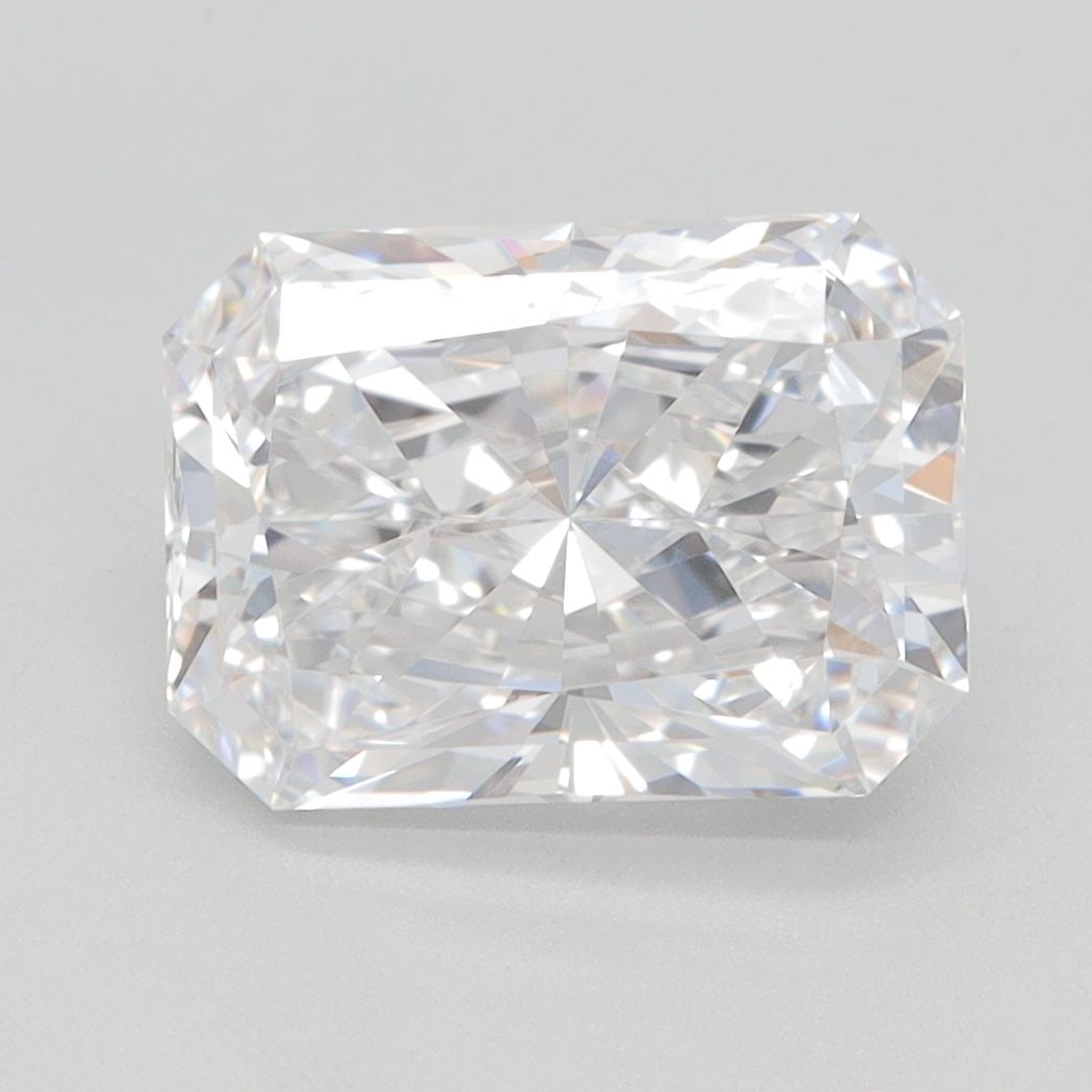 Loose Diamond - RADIANT 3.05ct D VVS1: Loose Diamond - RADIANT 3.05ct D VVS1 Source: This is a real non-mined Diamond that has been grown in a lab Shape: RADIANT Carats: 3.05 Color: D Clarity: VVS1 Certification: GIA Video: