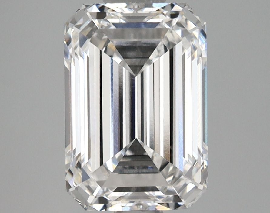 Loose Diamond - EMERALD 2.12ct F VS1: Loose Diamond - EMERALD 2.12ct F VS1 Source: This is a real non-mined Diamond that has been grown in a lab Shape: EMERALD Carats: 2.12 Color: F Clarity: VS1 Certification: GIA Video: