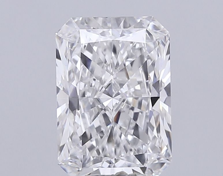 Loose Diamond - RADIANT 5.09ct D VVS1: Loose Diamond - RADIANT 5.09ct D VVS1 Source: This is a real non-mined Diamond that has been grown in a lab Shape: RADIANT Carats: 5.09 Color: D Clarity: VVS1 Certification: IGI Additional images avai