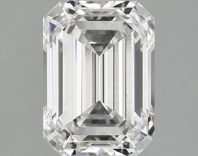 Loose Diamond - EMERALD 2.53ct F VS2: Loose Diamond - EMERALD 2.53ct F VS2 Source: This is a real non-mined Diamond that has been grown in a lab Shape: EMERALD Carats: 2.53 Color: F Clarity: VS2 Certification: IGI Video: