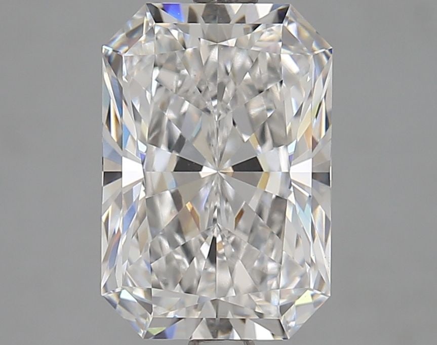 Loose Diamond - RADIANT 3.42ct E VS1: Loose Diamond - RADIANT 3.42ct E VS1 Source: This is a real non-mined Diamond that has been grown in a lab Shape: RADIANT Carats: 3.42 Color: E Clarity: VS1 Certification: GIA Video: