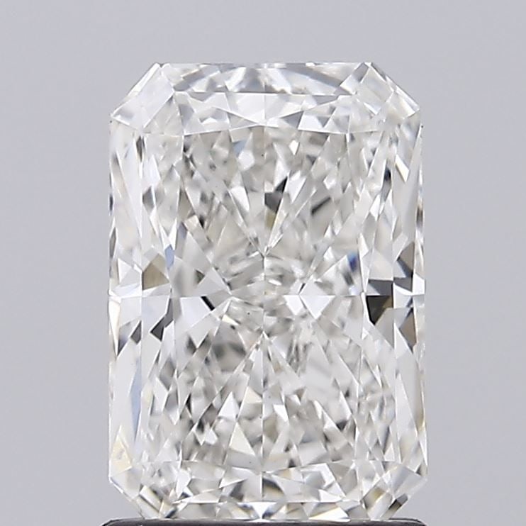 Loose Diamond - RADIANT 1.5ct G VS1: Loose Diamond - RADIANT 1.5ct G VS1 Source: This is a real non-mined Diamond that has been grown in a lab Shape: RADIANT Carats: 1.5 Color: G Clarity: VS1 Certification: IGI Additional images availabl